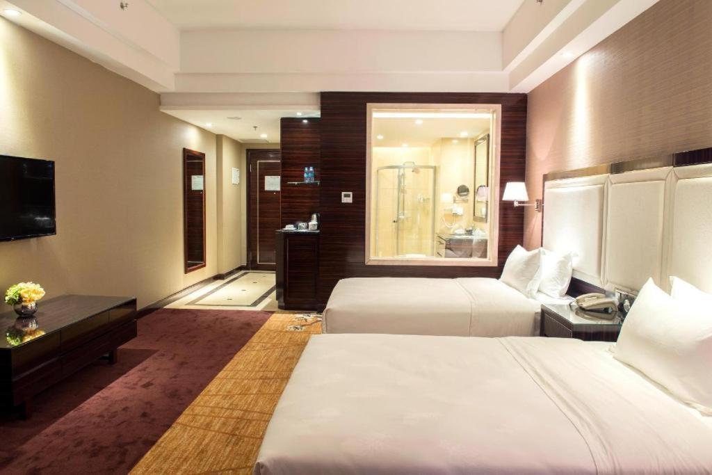 Country Garden Phoenix Hotel שניאנג מראה חיצוני תמונה