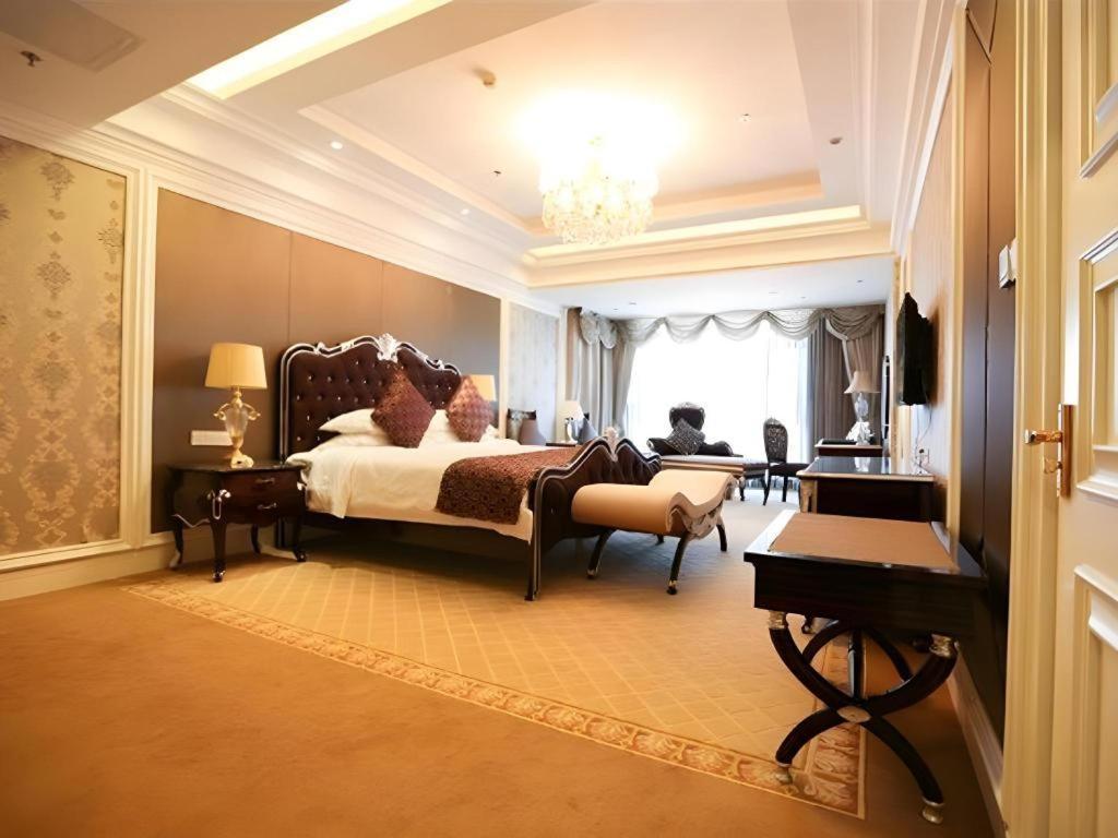 Country Garden Phoenix Hotel שניאנג מראה חיצוני תמונה