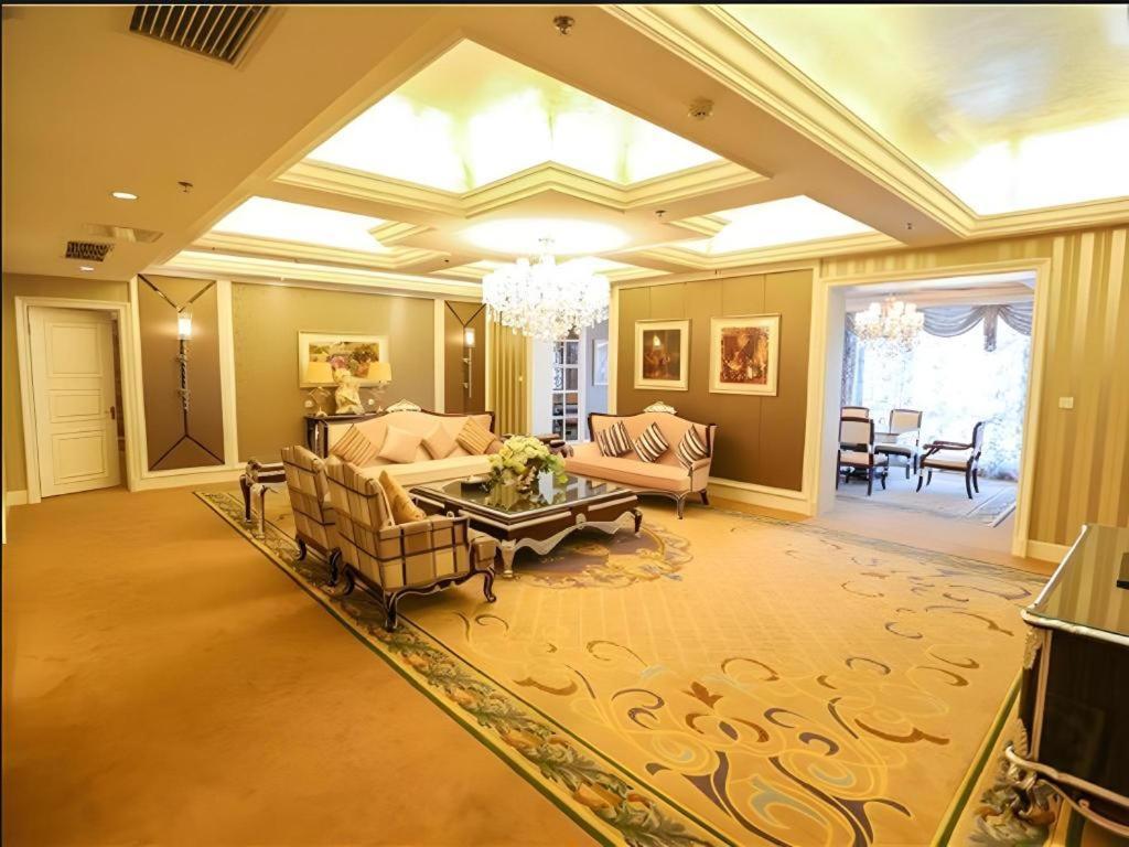 Country Garden Phoenix Hotel שניאנג מראה חיצוני תמונה
