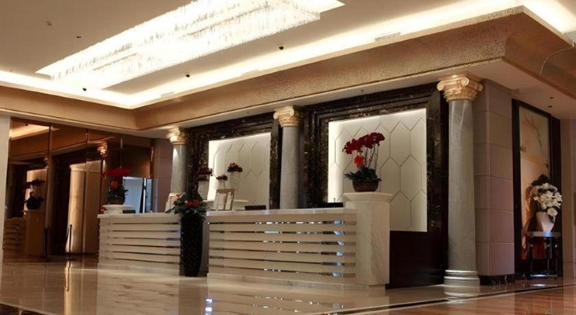 Country Garden Phoenix Hotel שניאנג מראה חיצוני תמונה