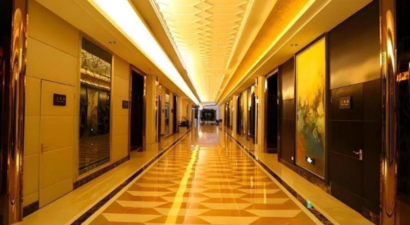 Country Garden Phoenix Hotel שניאנג מראה חיצוני תמונה